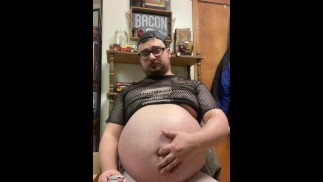 Bloated Beer pig burps and needs fatter