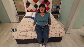 Single Mom Argentina Shoots Her First Porn Video With Tourist and Doesn't Use Condom